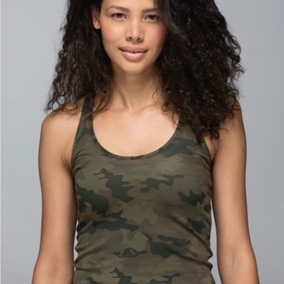 lululemon athletica Women's Camo Tank Top - Green - Picture 2 of 7